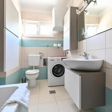 Peaceful Near Old Town Appartamento