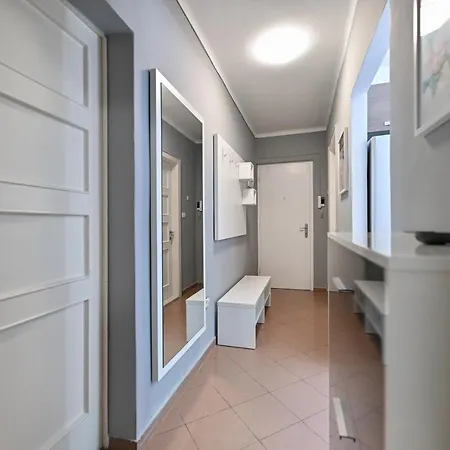 Peaceful Near Old Town Apartamento *