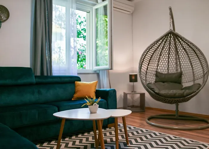 Peaceful Near Old Town Apartamento Zadar